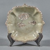 CHINESE CRACKLE GLAZED FOLIATE