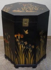 CHINESE DECORATED BLACK LACQUE