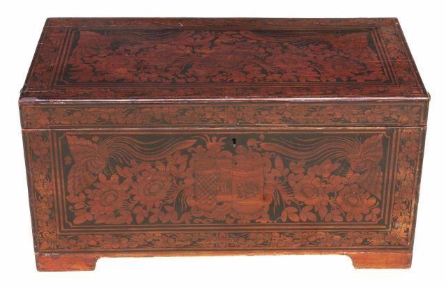 CHINESE DECORATED RED LACQUER