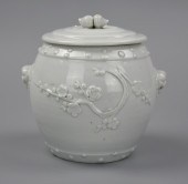 CHINESE DEHUA BARREL-SHAPED JA