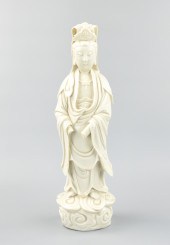 CHINESE DEHUA PORCELAIN FIGURE