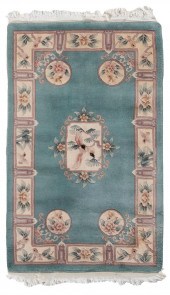 CHINESE DESIGN RUG: 3’0” X 5’1