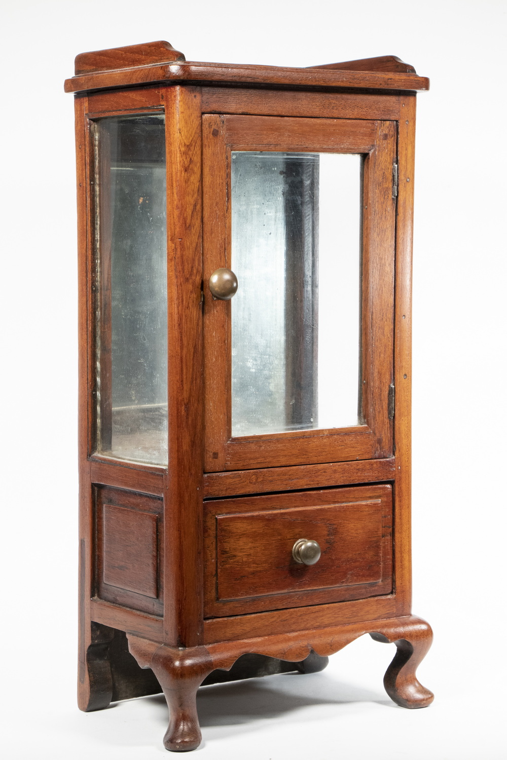 CHINESE DISPLAY CABINET