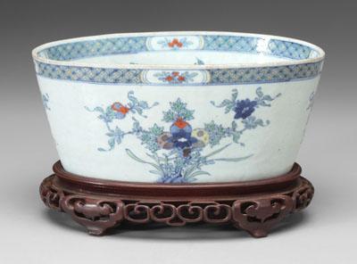 Chinese doucai bowl: oval, interior