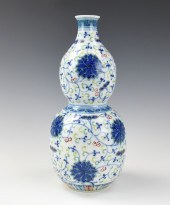 CHINESE DOUCAI DOUBLE GOURD VA
