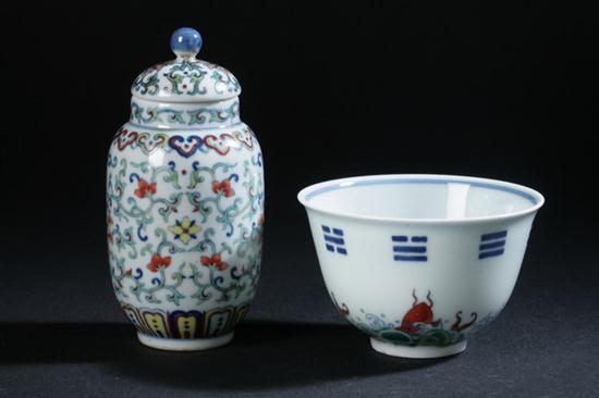 CHINESE DOUCAI FORCELAIN JAR AND