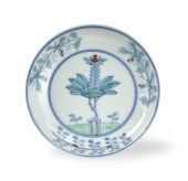 CHINESE DOUCAI GLAZED PLATE, Y
