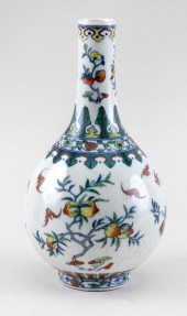 CHINESE DOUCAI PORCELAIN BOTTL