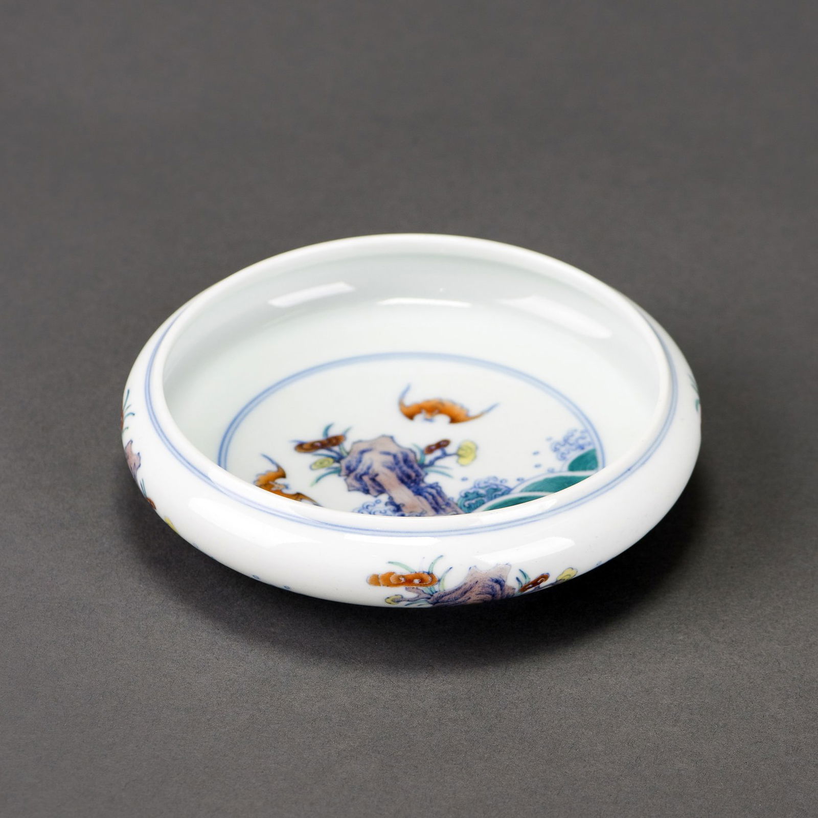 CHINESE DOUCAI PORCELAIN BRUSH