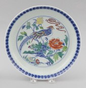 CHINESE DOUCAI PORCELAIN SHALL