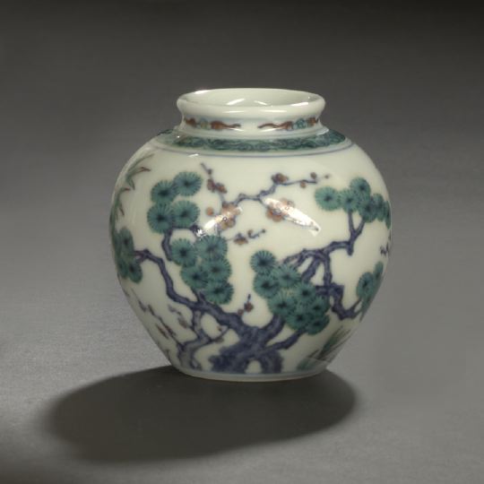 Chinese Doucai Porcelain Water