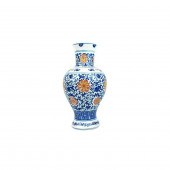 CHINESE DOUCAI STYLE VASELarge