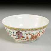 CHINESE DUCAI "ANBAXIAN" BOWL
