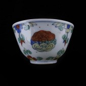 CHINESE DUCAI PORCELAIN LINGZH