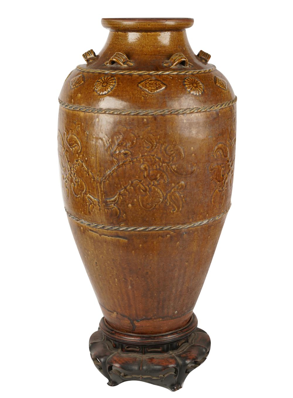 CHINESE EARTHENWARE URNChinese