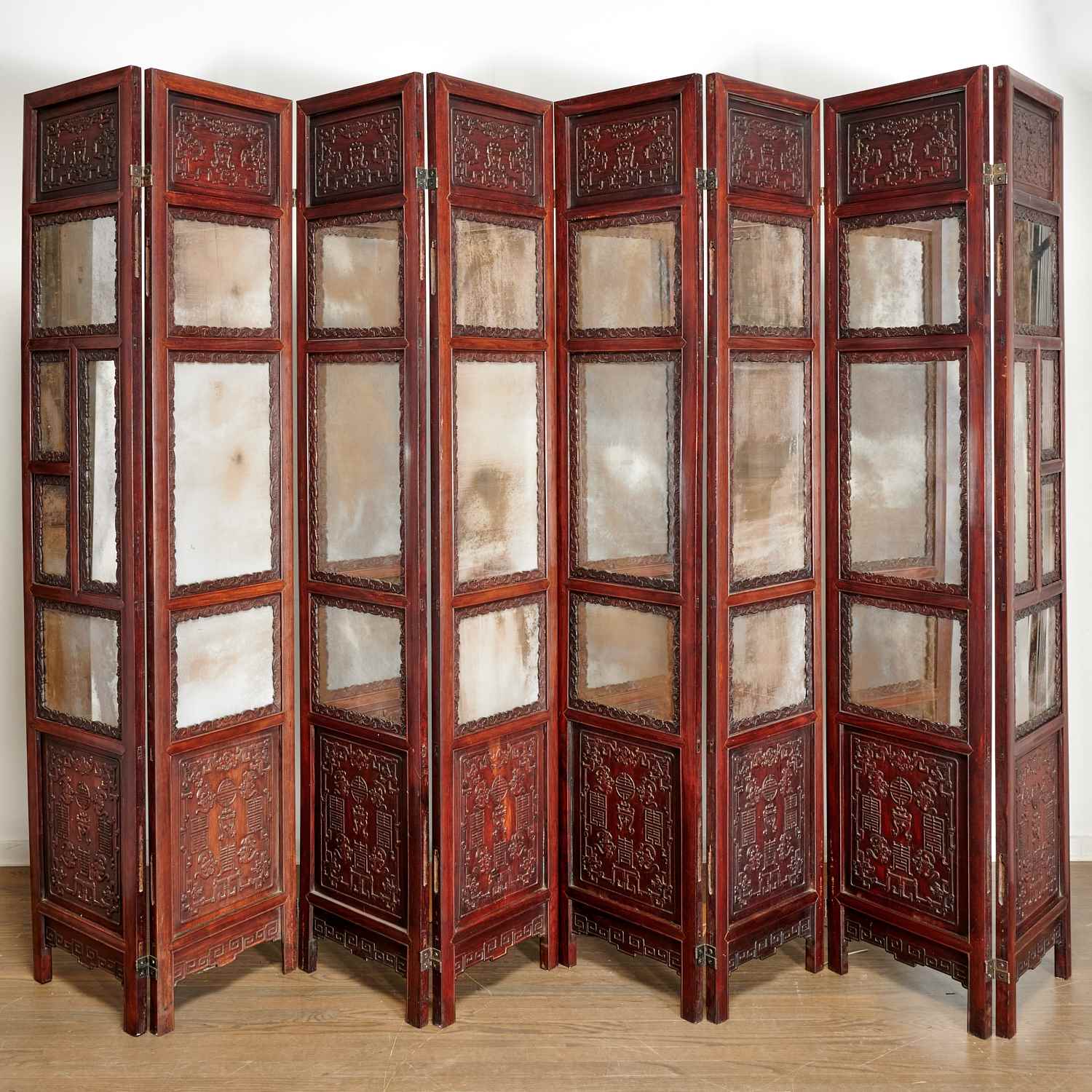 CHINESE EIGHT-PANEL MIRRORED