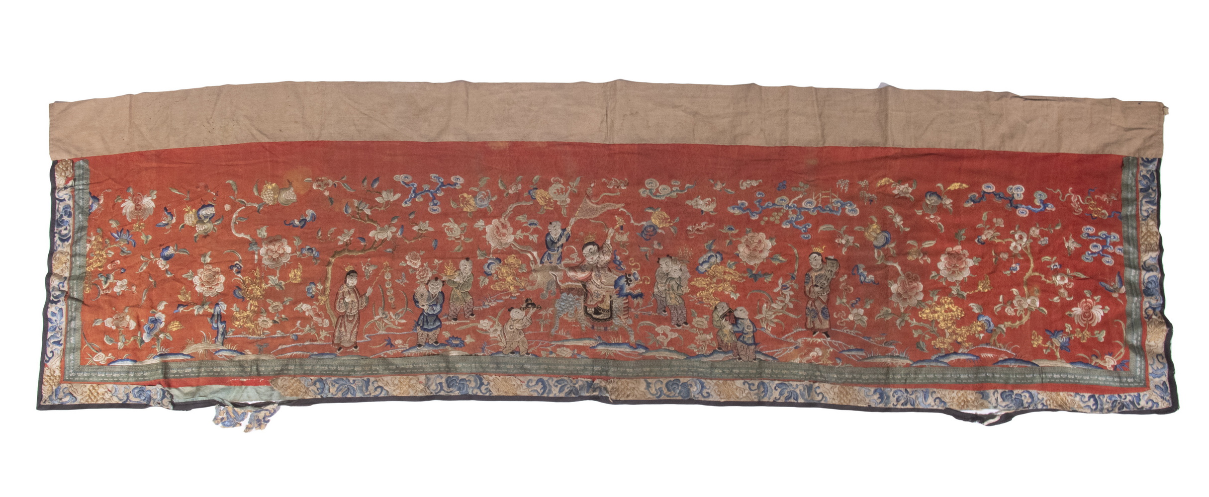 CHINESE EMBROIDERED SILK ALTAR