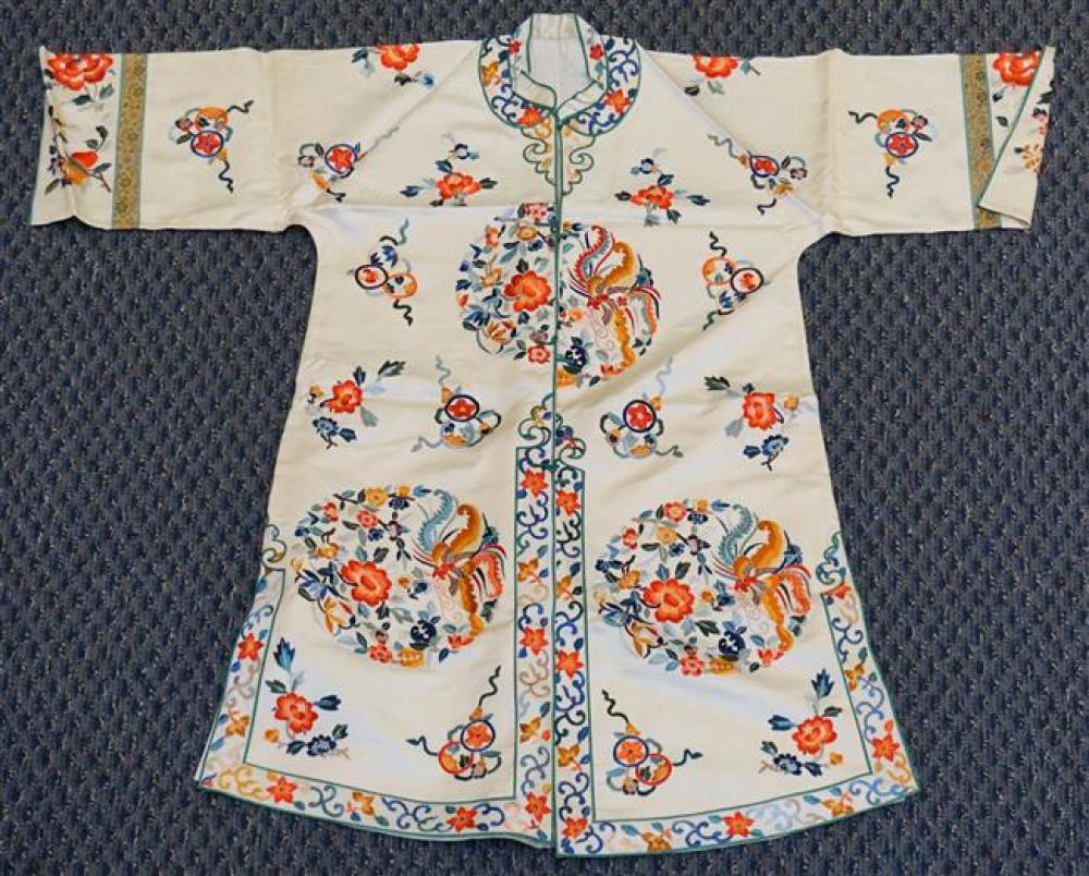 CHINESE EMBROIDERED SILK