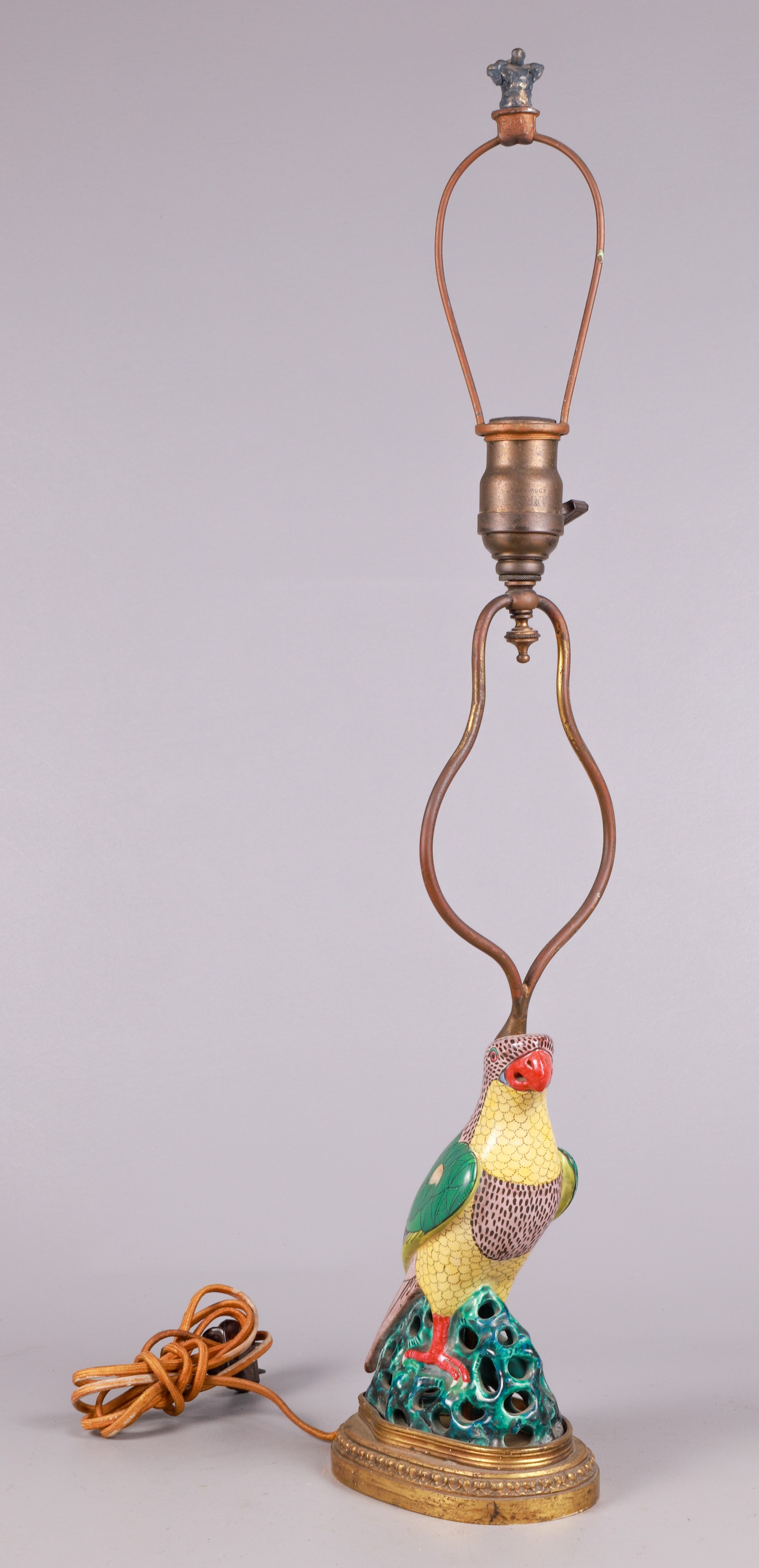Chinese enamel porcelain bird