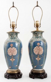CHINESE ENAMELED CERAMIC VASES