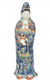 CHINESE ENAMELED PORCELAIN QUA