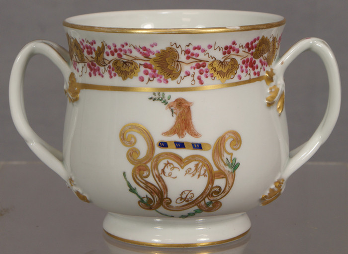 Chinese Export 2 handled cup,
