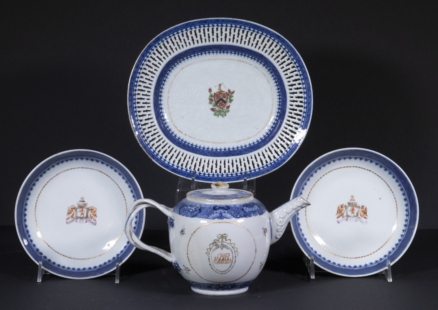 CHINESE EXPORT ARMORIAL PORCELAIN