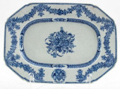 CHINESE EXPORT ARMORIAL PORCEL