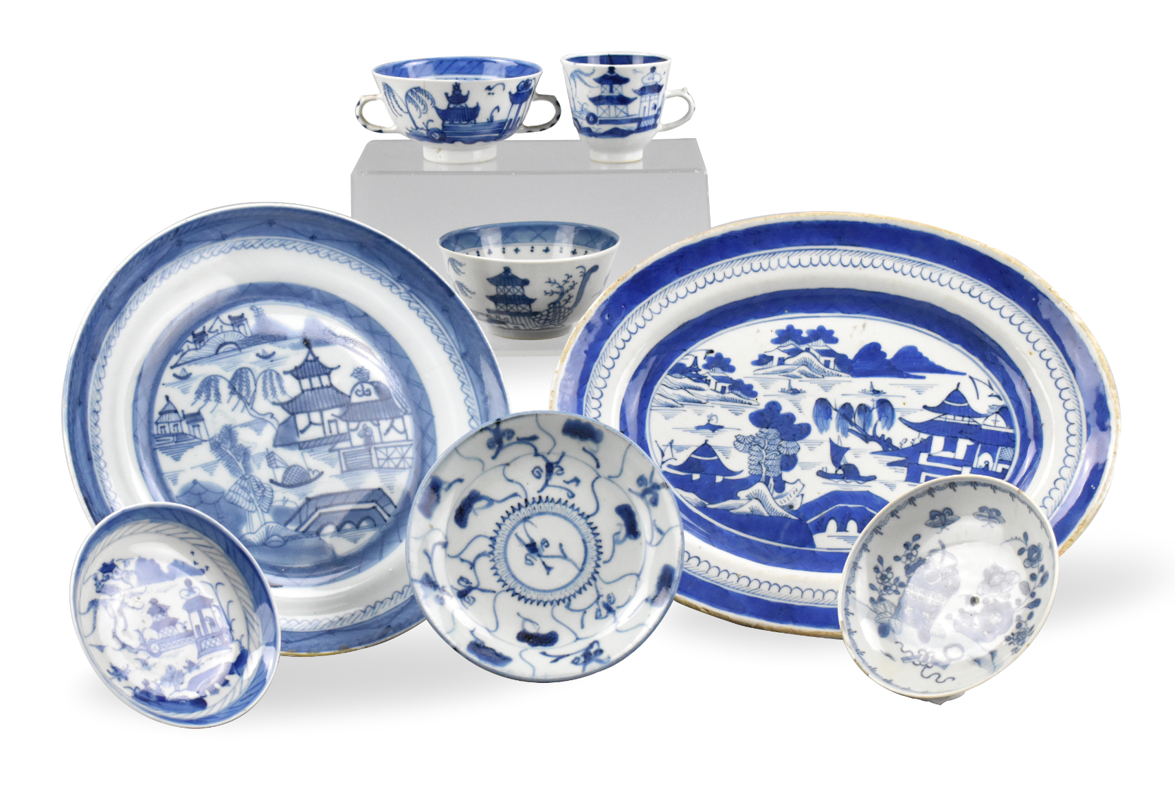 CHINESE EXPORT B & W PLATE &