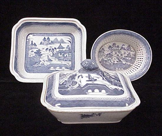 Chinese Export blue and white