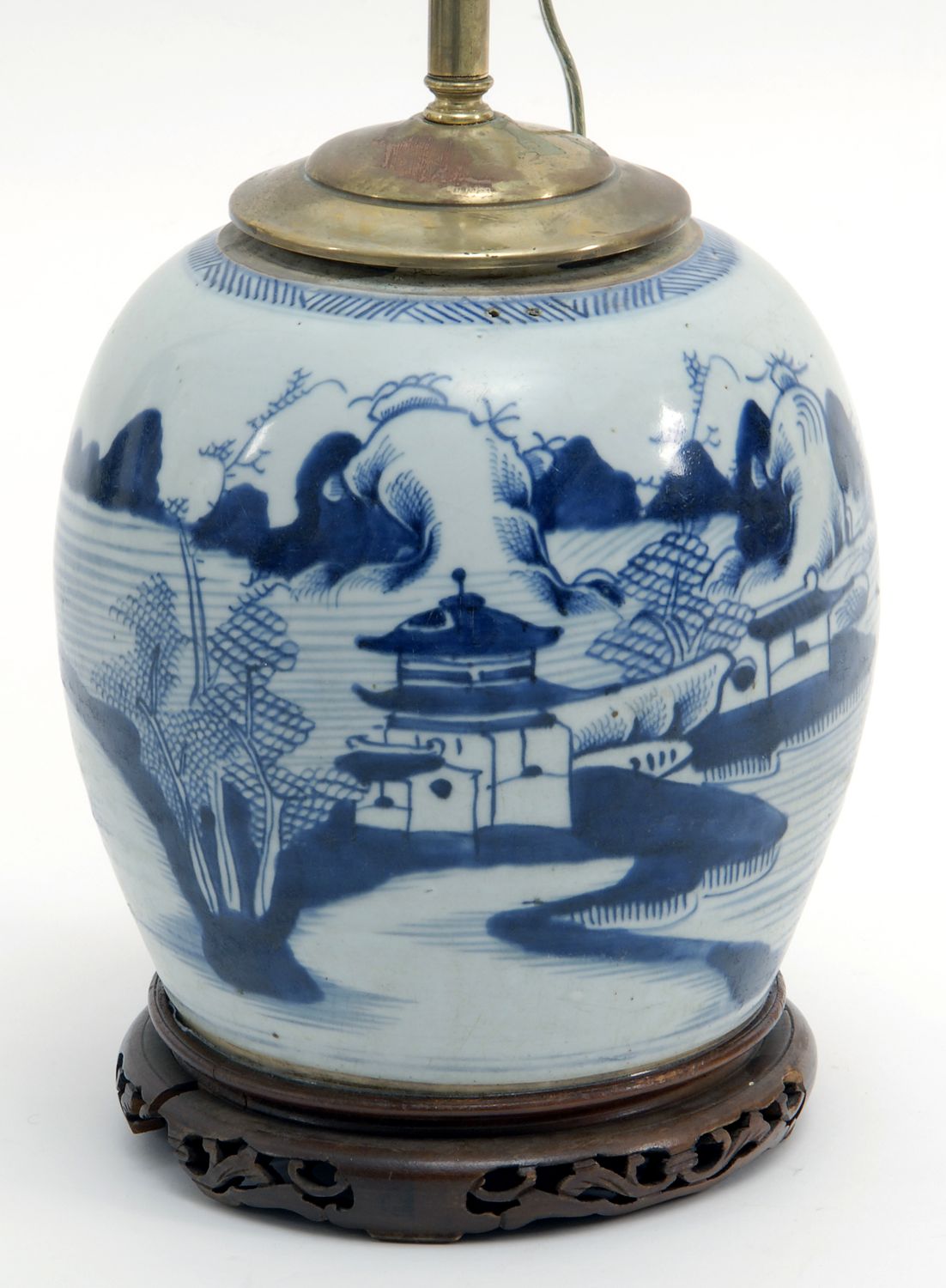 CHINESE EXPORT BLUE AND WHITE