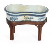CHINESE EXPORT BLUE AND WHITE