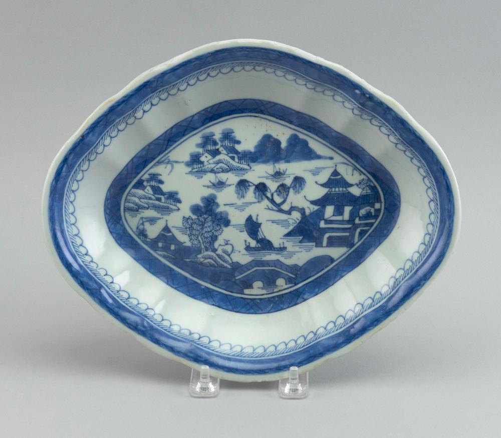 CHINESE EXPORT BLUE AND WHITE