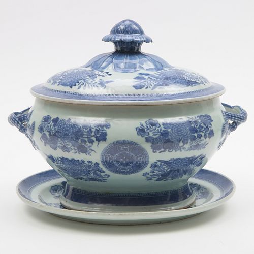 CHINESE EXPORT BLUE AND WHITE