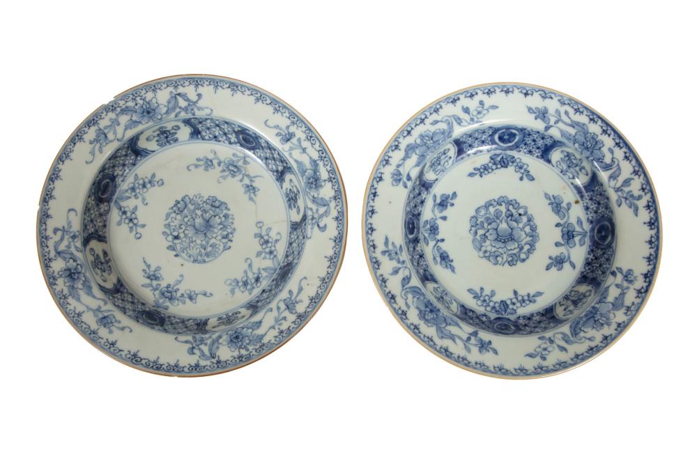 CHINESE EXPORT BLUE AND WHITE