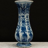 CHINESE EXPORT BLUE AND WHITE