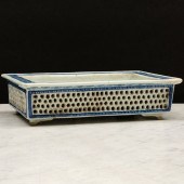 CHINESE EXPORT BLUE AND WHITE