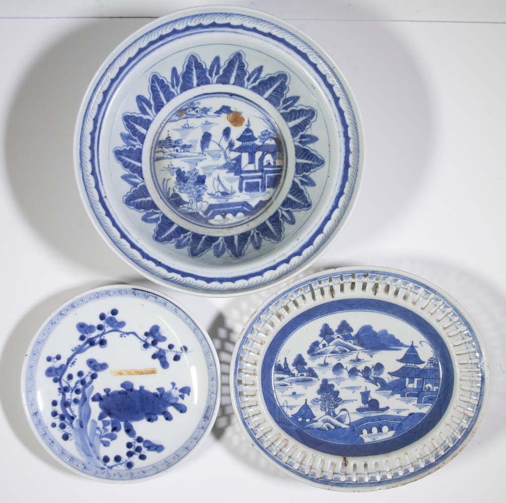 CHINESE EXPORT BLUE & WHITE