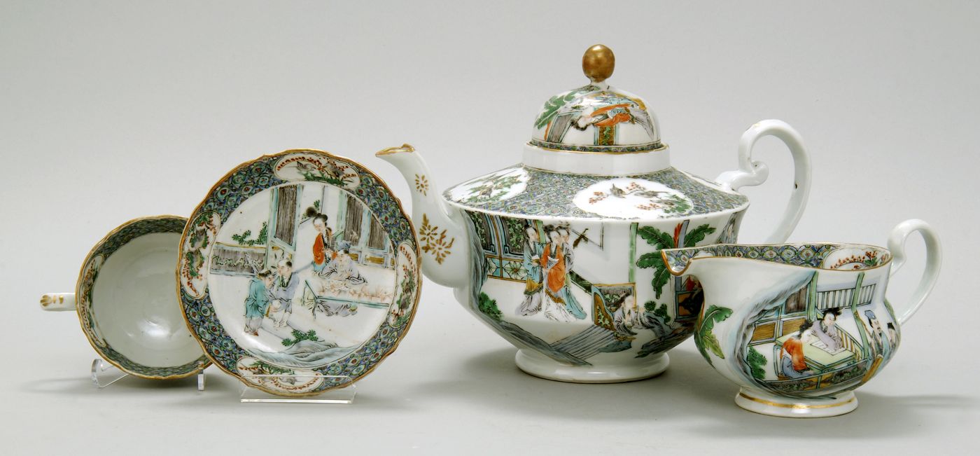 CHINESE EXPORT DOME-COVERED