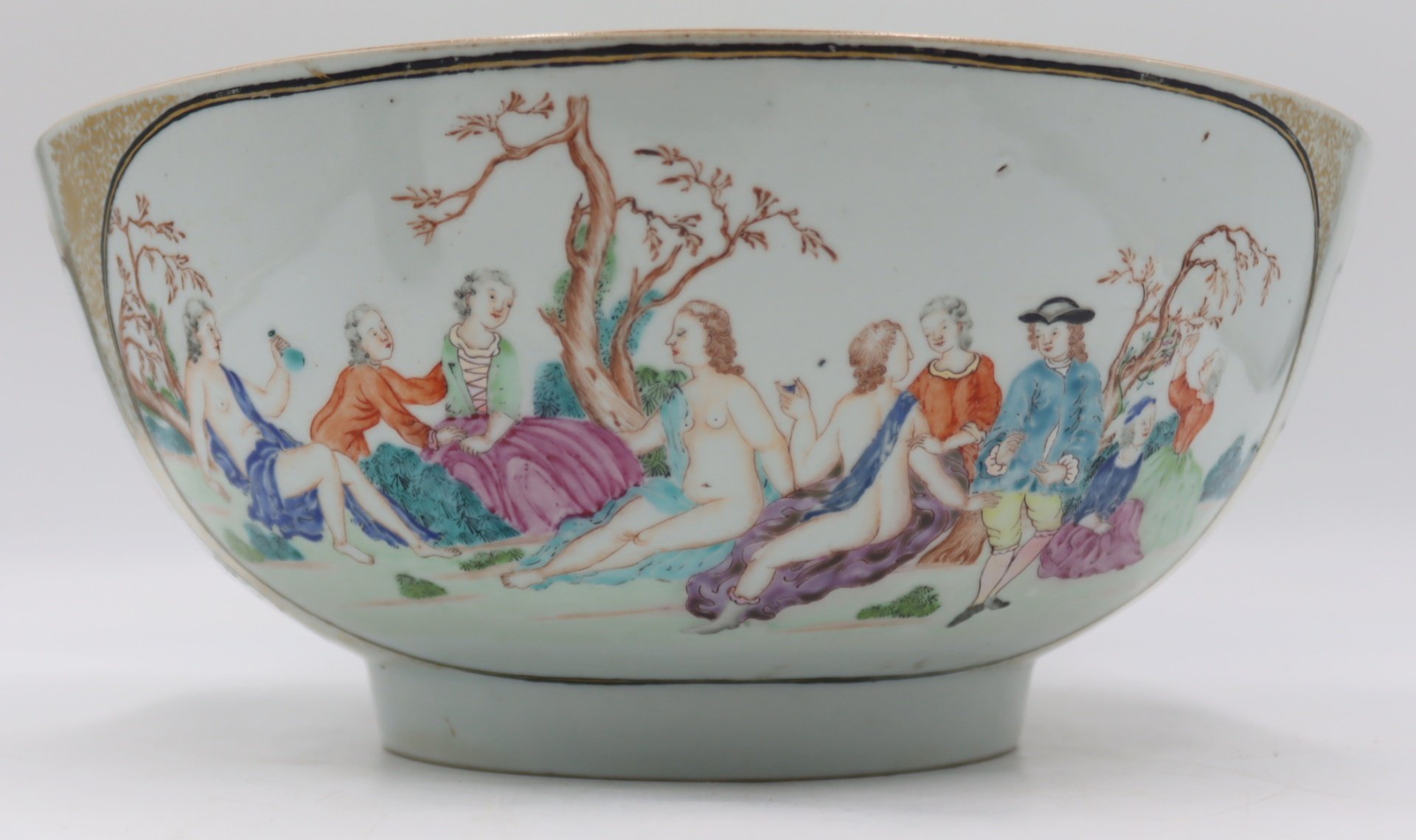 CHINESE EXPORT ENAMEL DECORATED