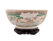 CHINESE EXPORT FAMILLE ROSE HU