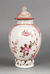 Chinese Export Famille Rose po