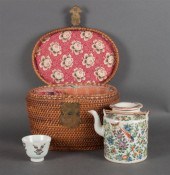 Chinese Export Famille Rose po