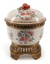 CHINESE EXPORT FAMILLE ROSE PO