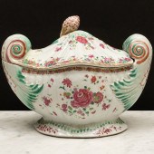 CHINESE EXPORT FAMILLE ROSE PO