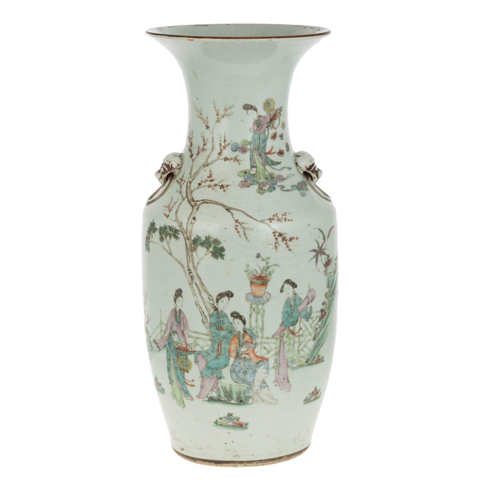 CHINESE EXPORT FAMILLE ROSE VASE
