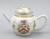 CHINESE EXPORT GILD TEAPOT AND