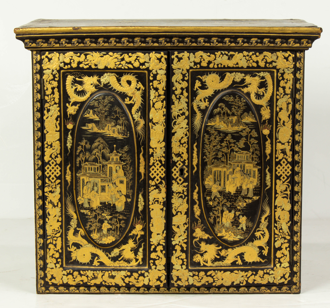 CHINESE EXPORT GILT LACQUERED