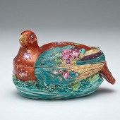 Chinese Export Pigeon Tureen C