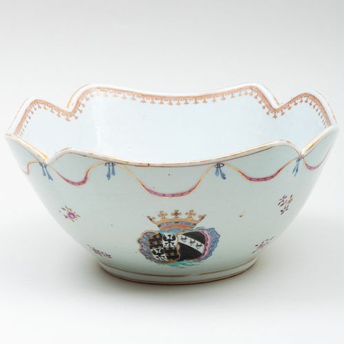 CHINESE EXPORT PORCELAIN ARMORIAL